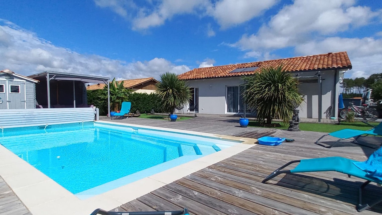 Photo of Outdoor in Escource