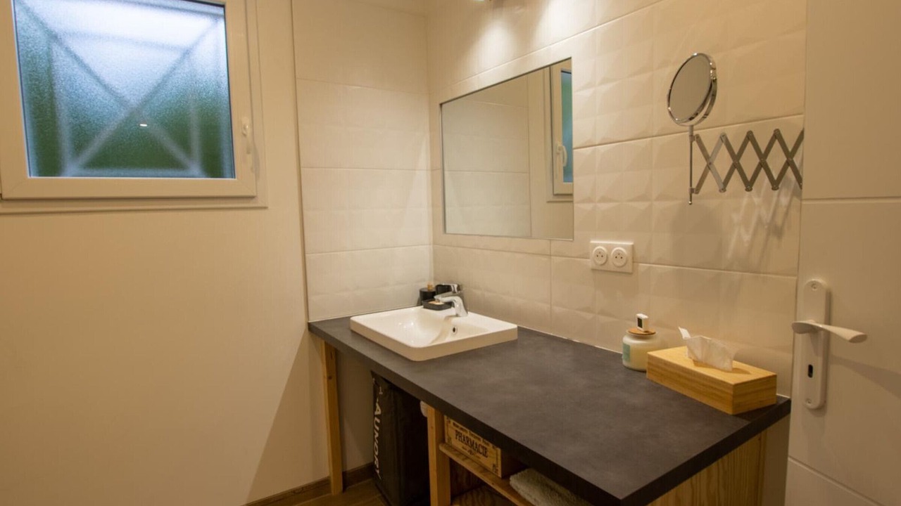 Photo of Bathroom in Chateau-l'Eveque