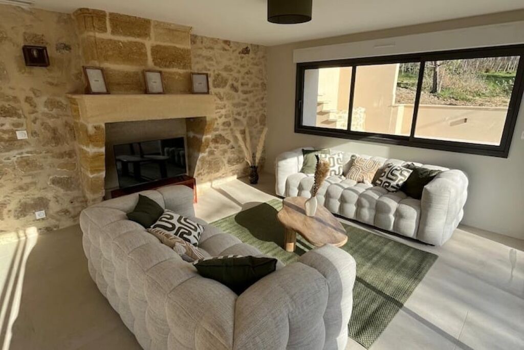 Photo of Livingroom in Sainte-Colombe