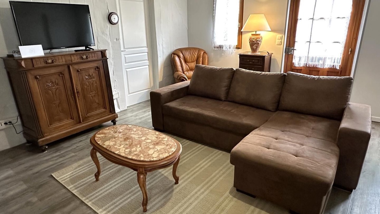 Photo of Livingroom in Sabres