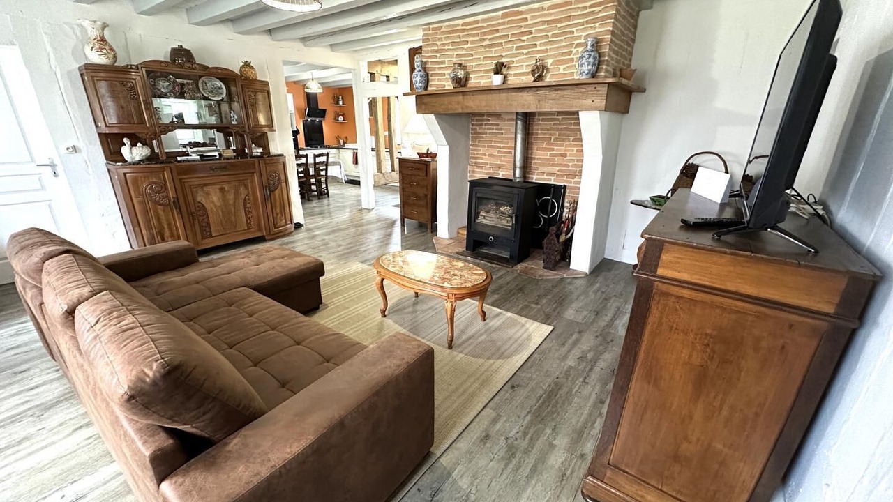 Photo of Livingroom in Sabres