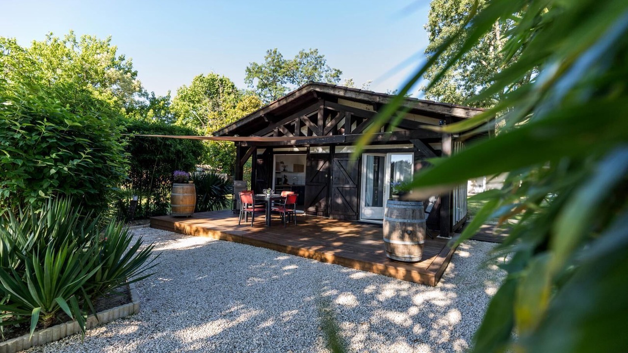 Photo of Outdoor in Lacquy