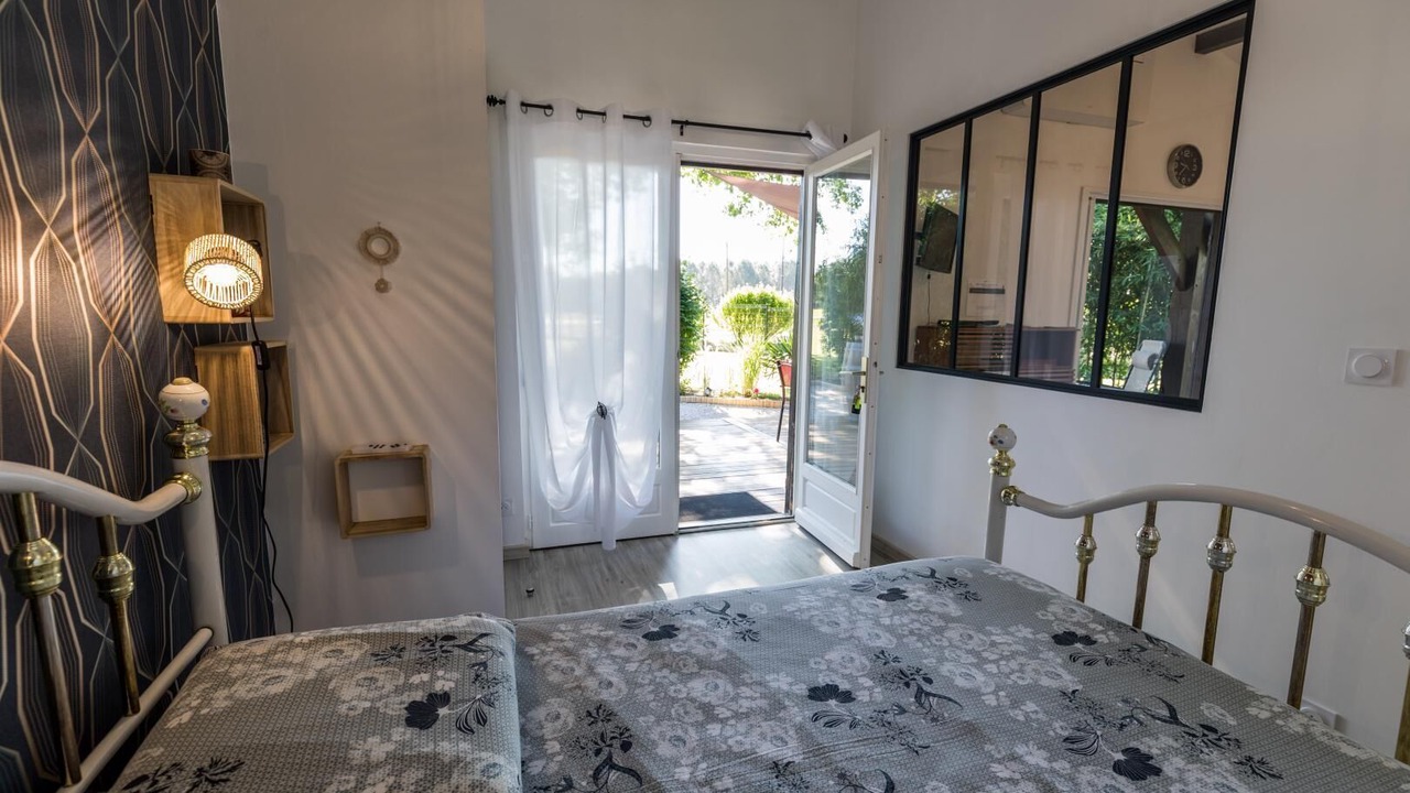 Photo of Bedroom in Lacquy
