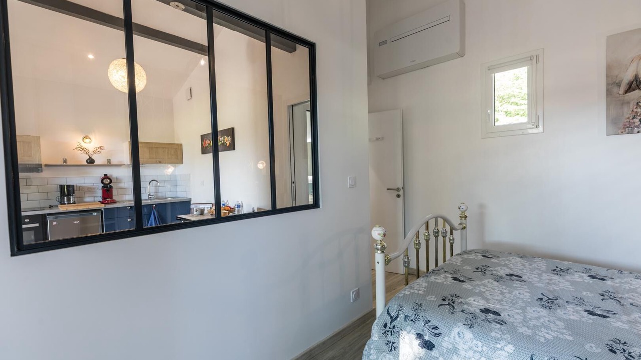 Photo of Bedroom in Lacquy