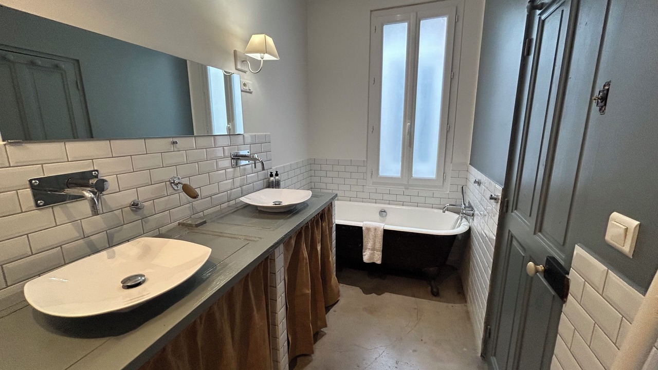 Photo of Bathroom in Avignon