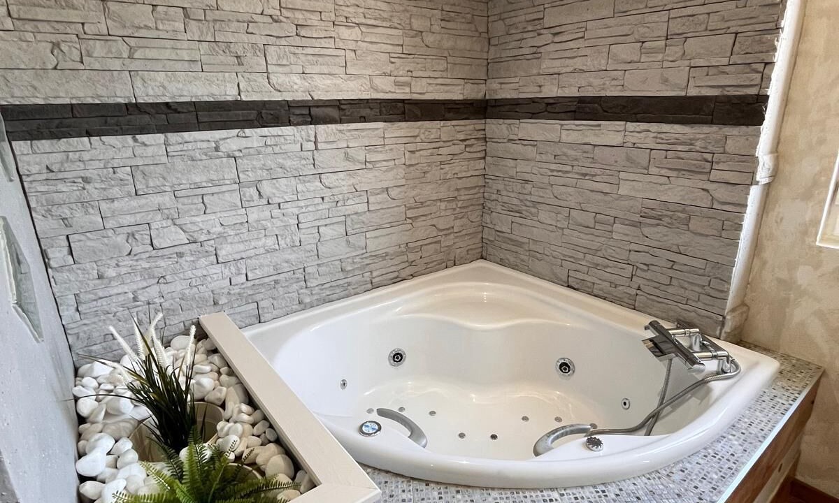 Photo of Bathroom in Saint-Yaguen
