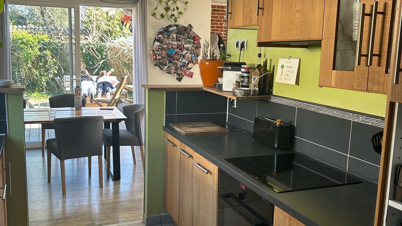 Photo of Kitchen in Saint-Medard-en-Jalles