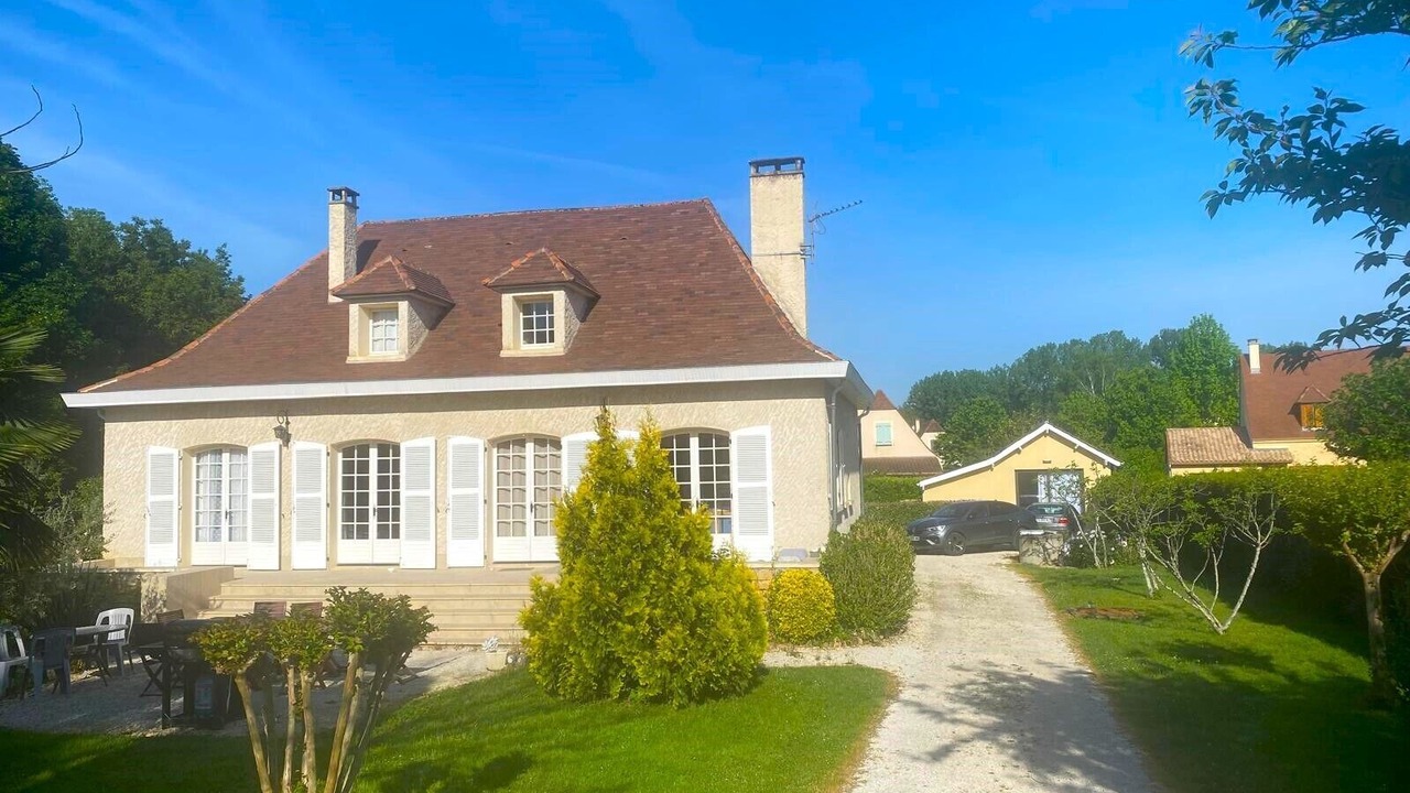 Photo of Outdoor in Saint-Julien-de-Lampon