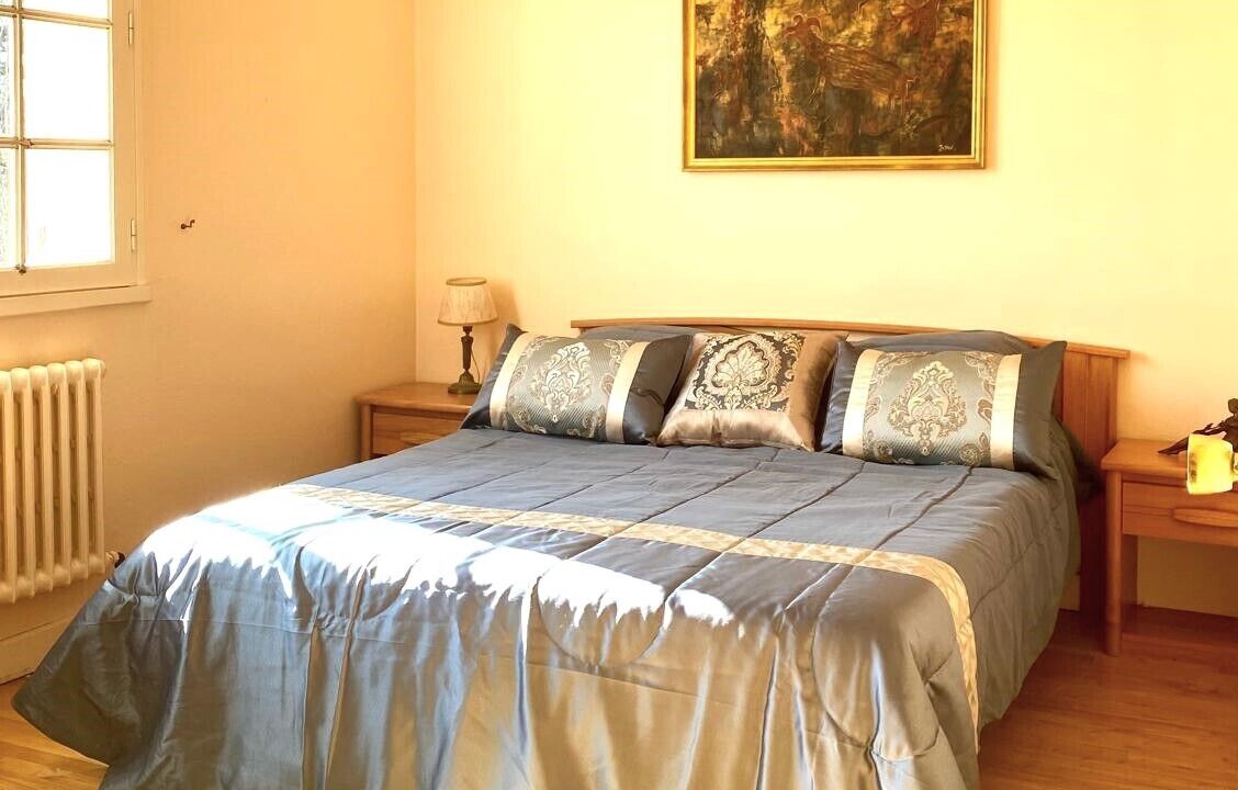 Photo of Bedroom in Saint-Julien-de-Lampon