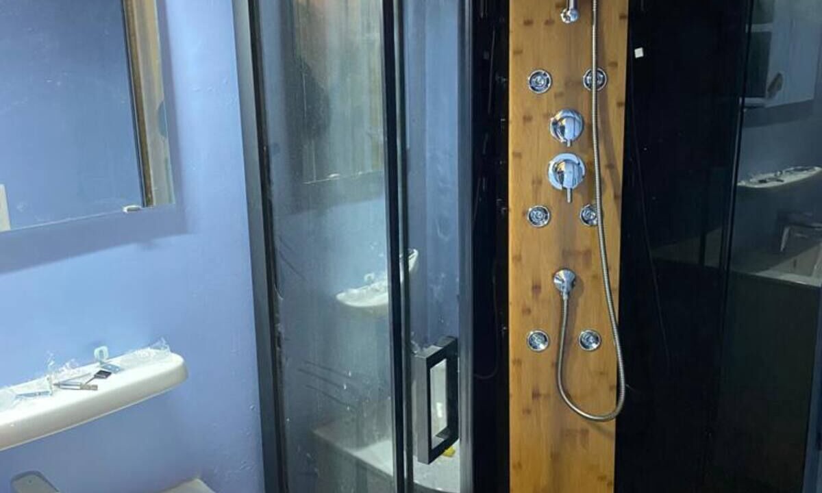 Photo of Bathroom in Saint-Julien-de-Lampon