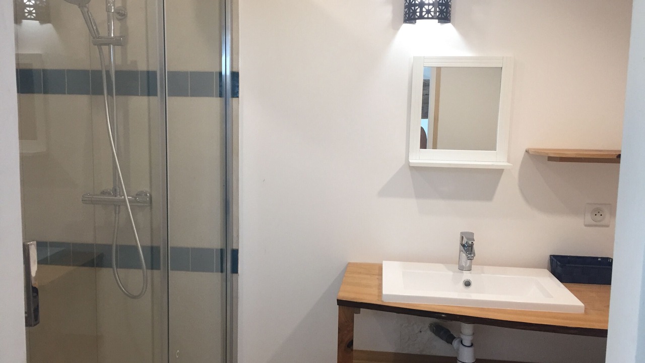 Photo of Bathroom in Montboyer