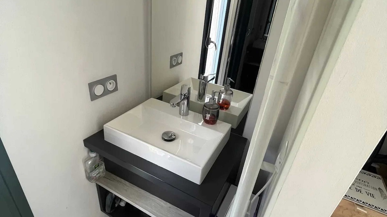 Photo of Bathroom in Saint-Vincent-de-Tyrosse