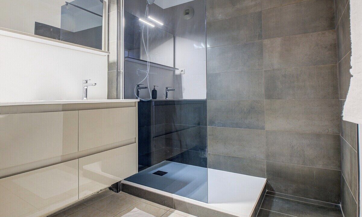 Photo of Bathroom in Perigueux
