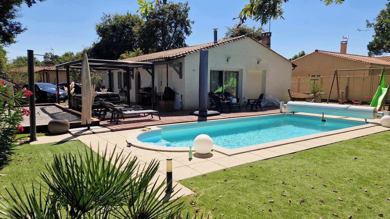 Photo of Outdoor in Saint-Medard-en-Jalles