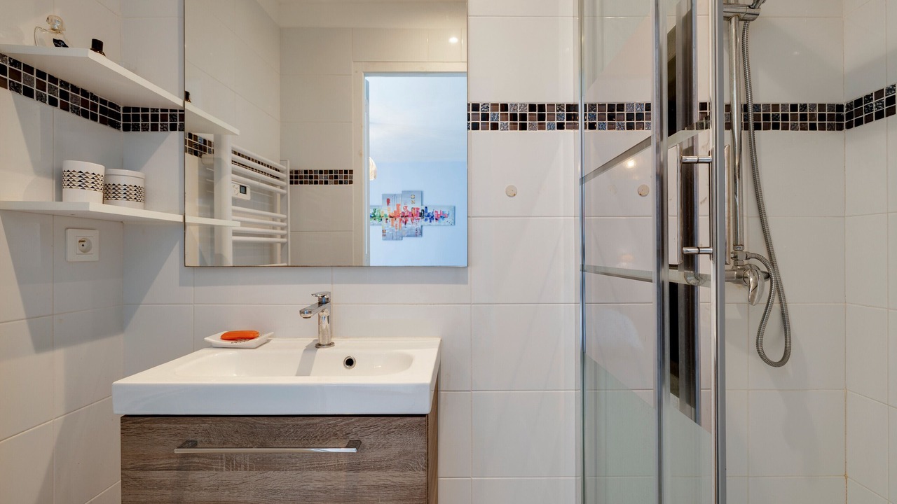 Photo of Bathroom in Petit-Palais-et-Cornemps