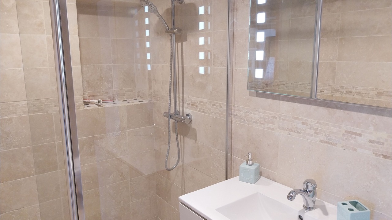 Photo of Bathroom in Oeyreluy