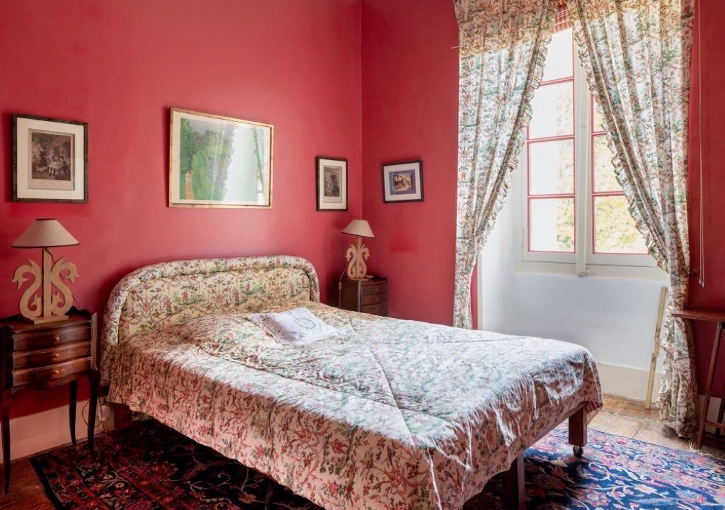 Photo of Bedroom in Faux