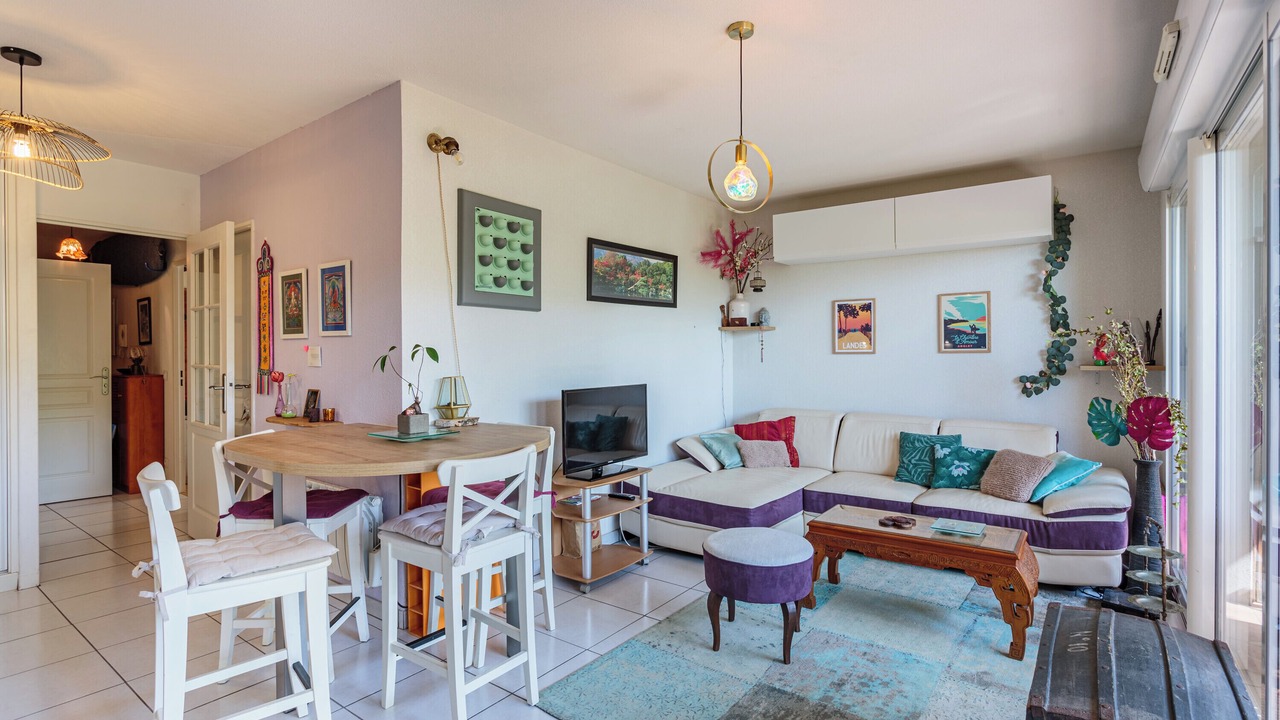 Photo of Livingroom in Bayonne