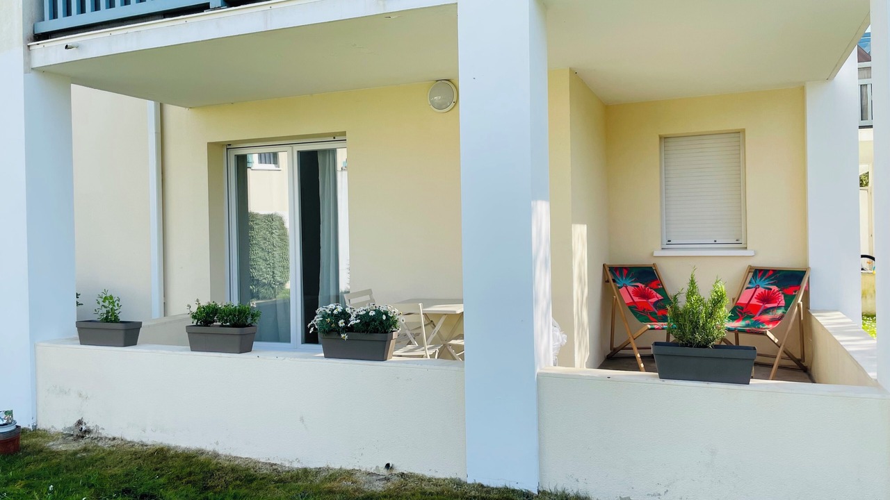 Photo of Patio Balcony in Saint-Vincent-de-Tyrosse