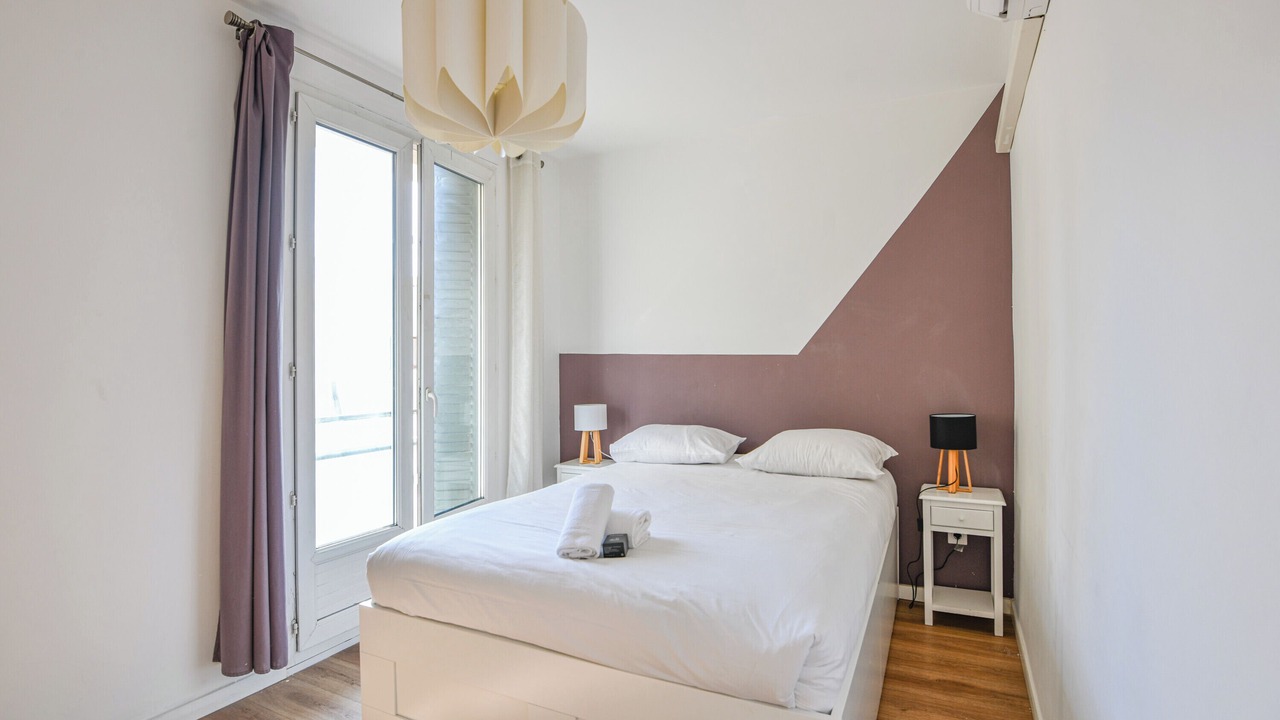Photo of Bedroom in La Joliette