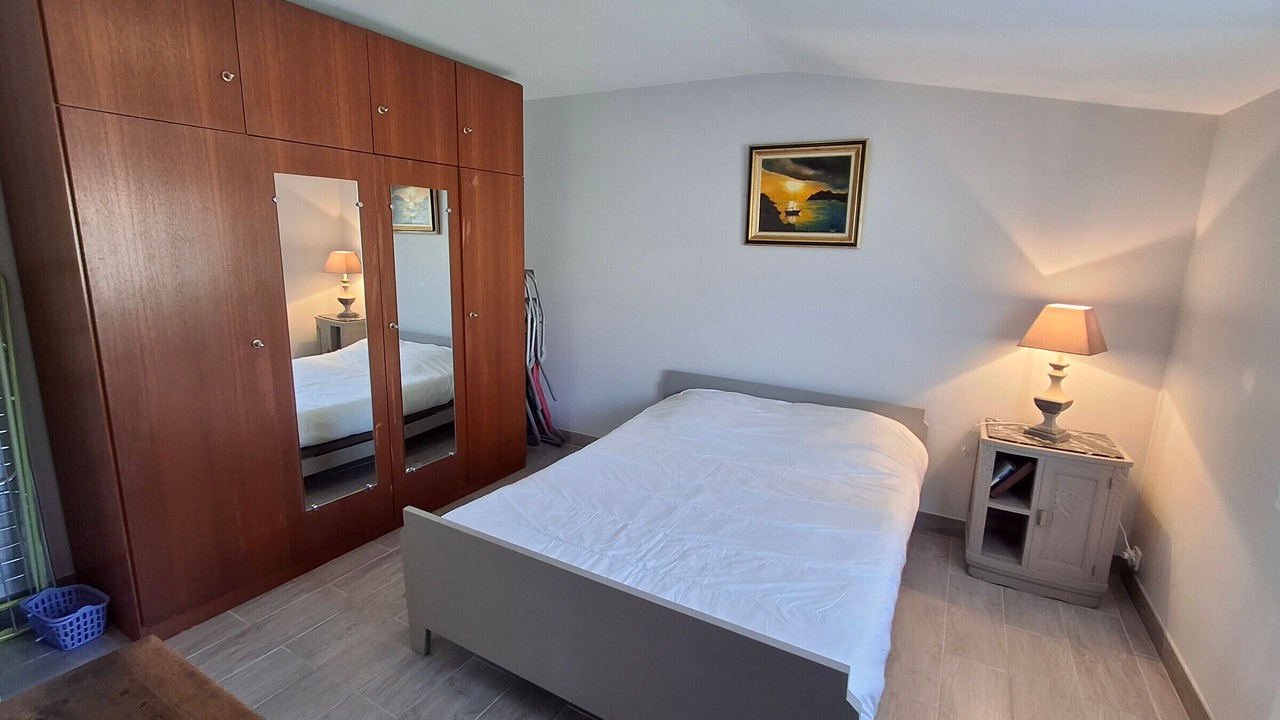 Photo of Bedroom in Port District