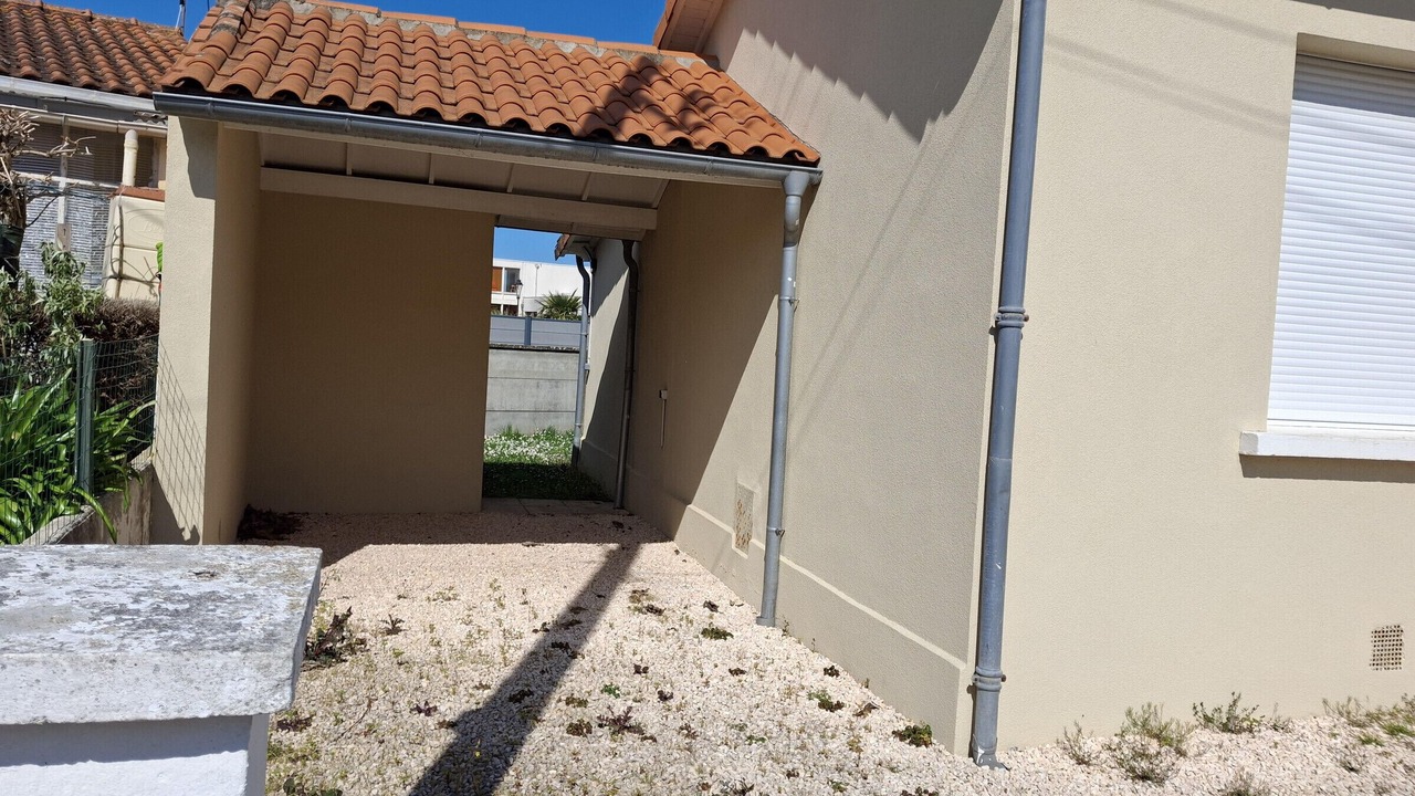 Photo of Outdoor in Port District