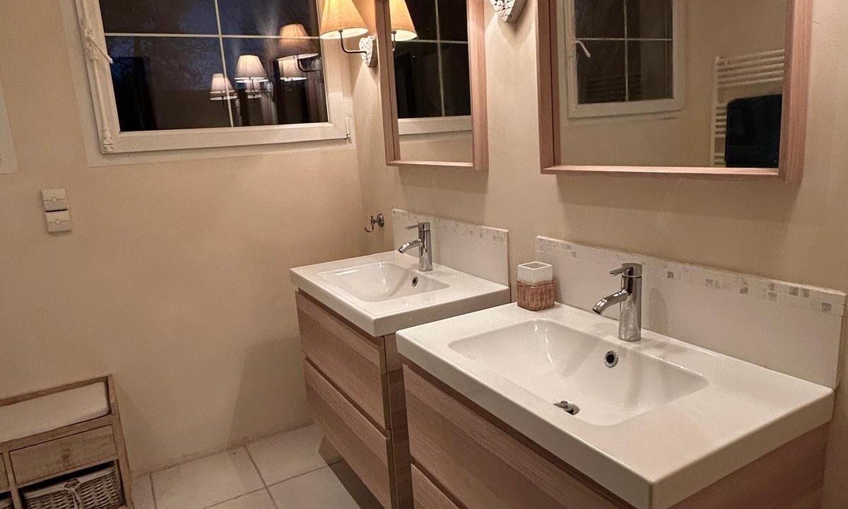 Photo of Bathroom in Sainte-Eulalie-en-Born