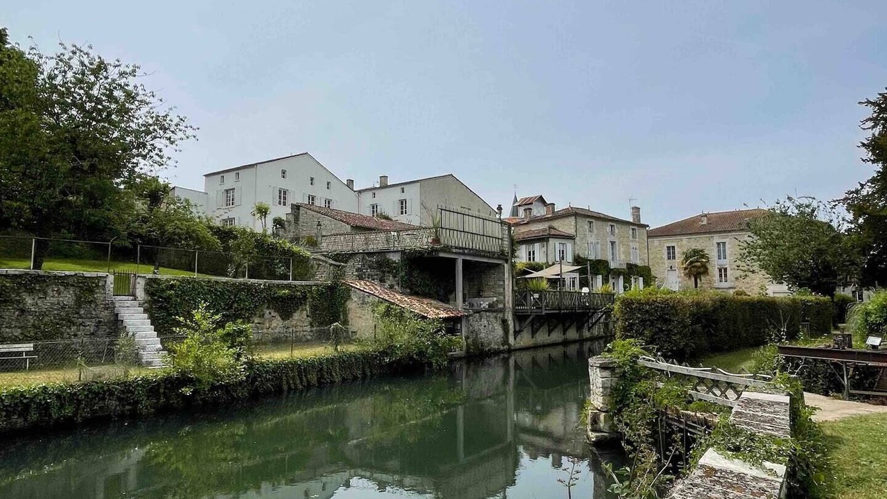 Photo of Others in Mansle