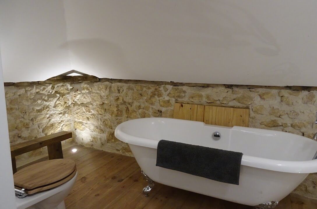 Photo of Bathroom in Sorges-et-Ligueux-en-Perigord
