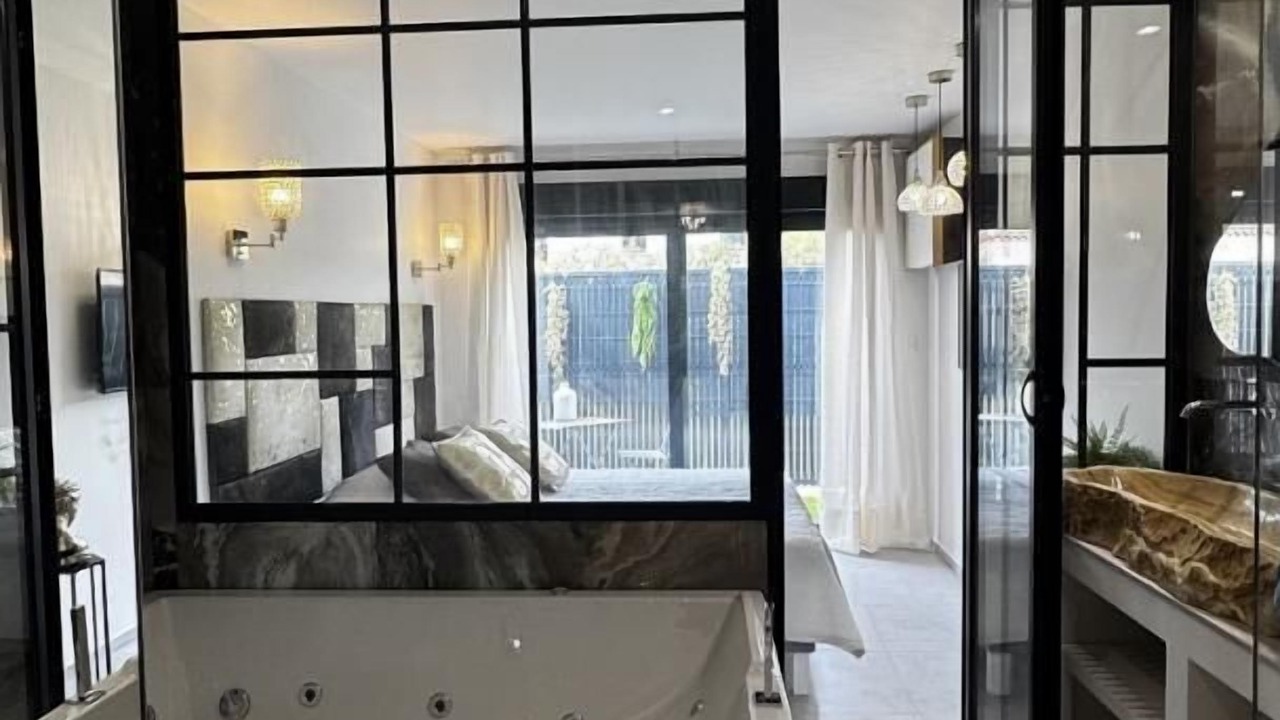Photo of Bathroom in La Crau