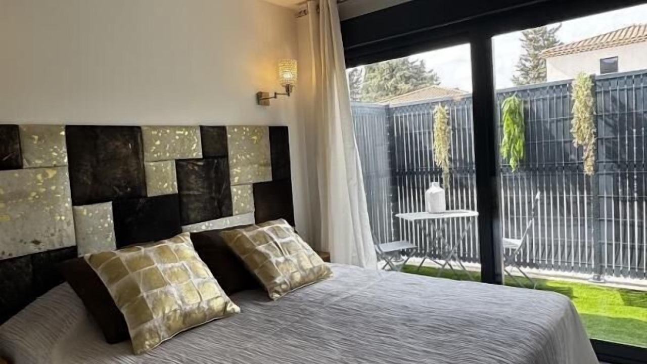 Photo of Bedroom in La Crau