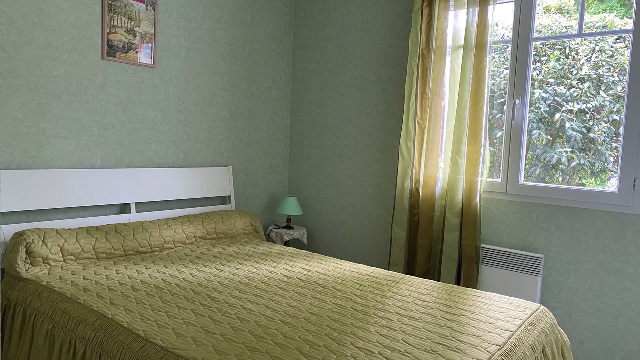 Photo of Bedroom in Taussat
