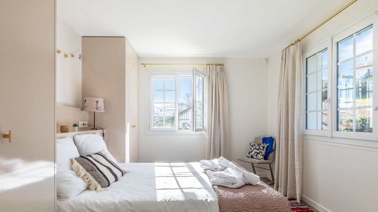 Photo of Bedroom in Saint-Jean-de-Luz