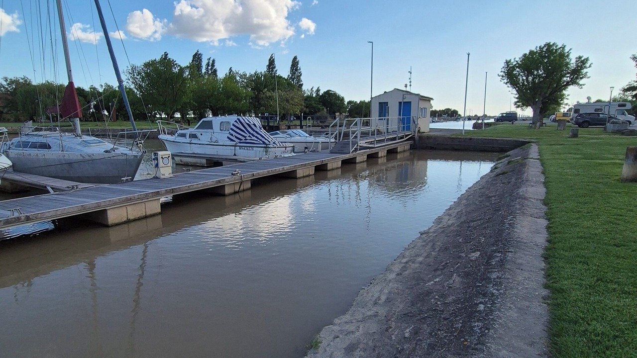 Photo of Others in Mortagne-sur-Gironde