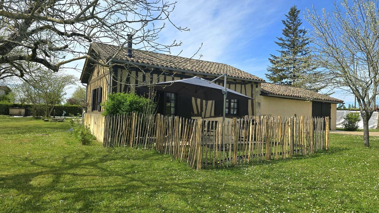 Photo of Outdoor in Sainte-Sabine-Born