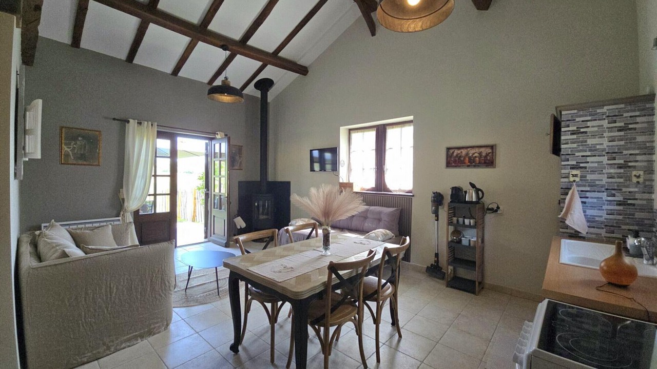 Photo of Livingroom in Sainte-Sabine-Born