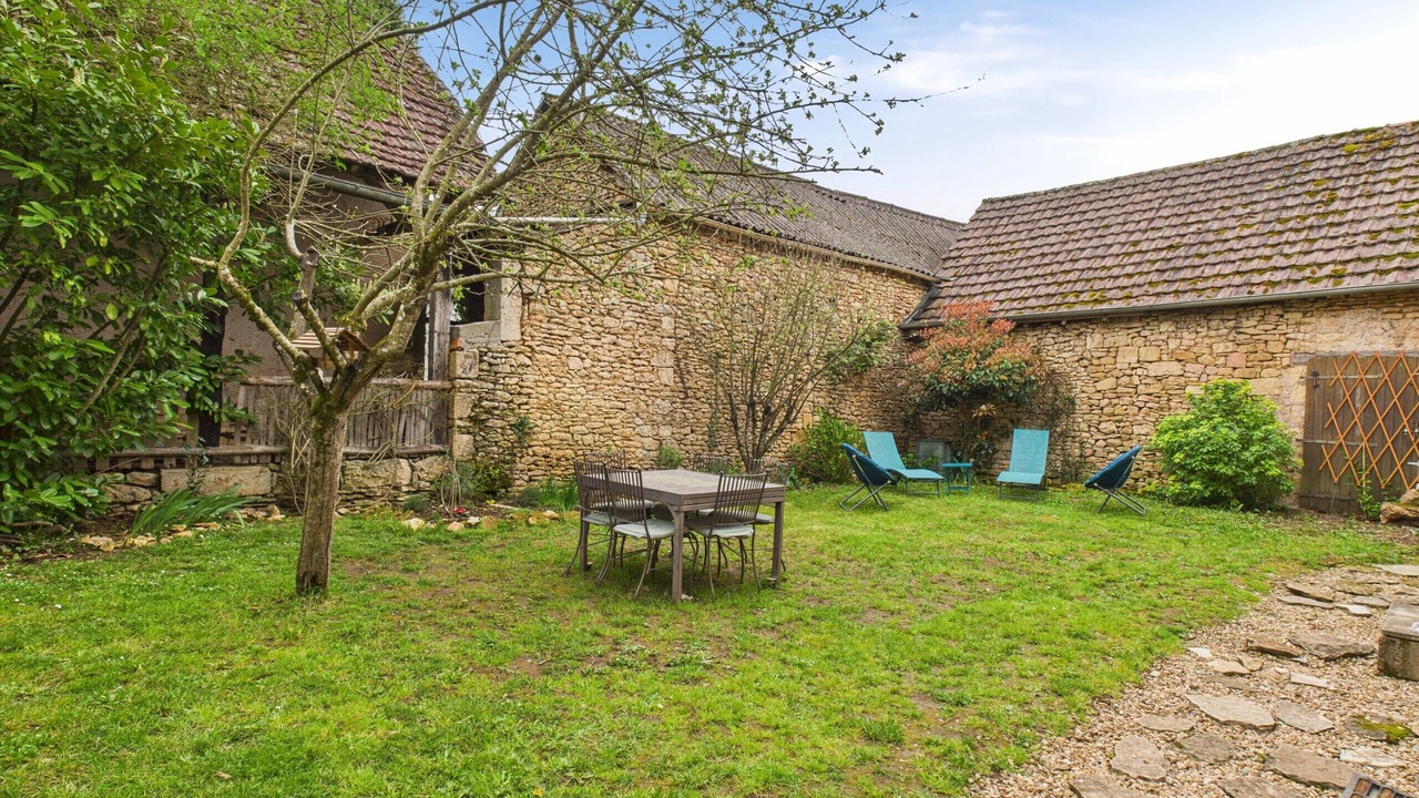 Photo of Outdoor in Valojoulx