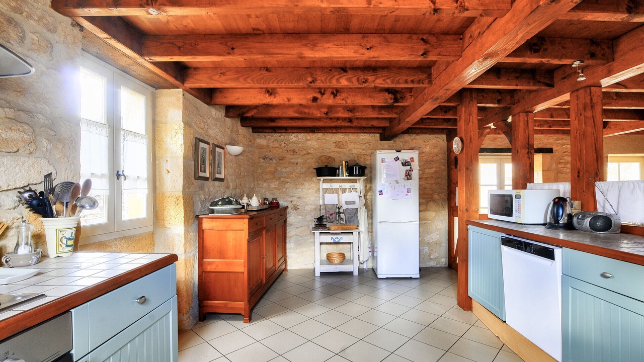 Photo of Kitchen in Saint-Leon-sur-Vezere