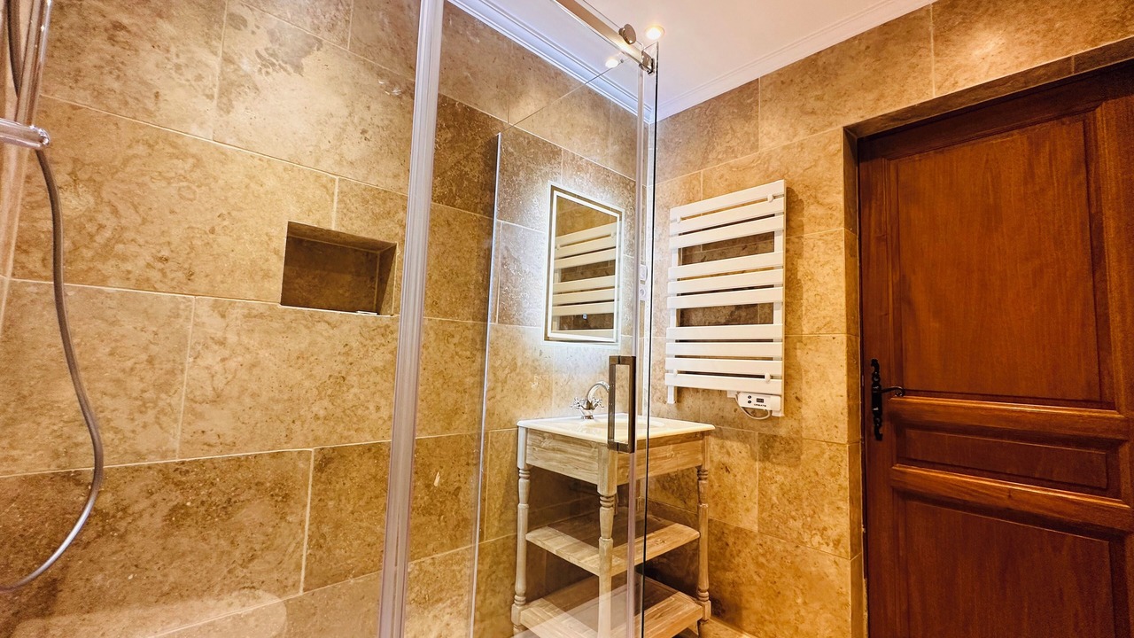 Photo of Bathroom in Vaugines