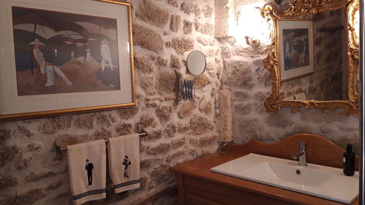 Photo of Bathroom in Piegut-Pluviers