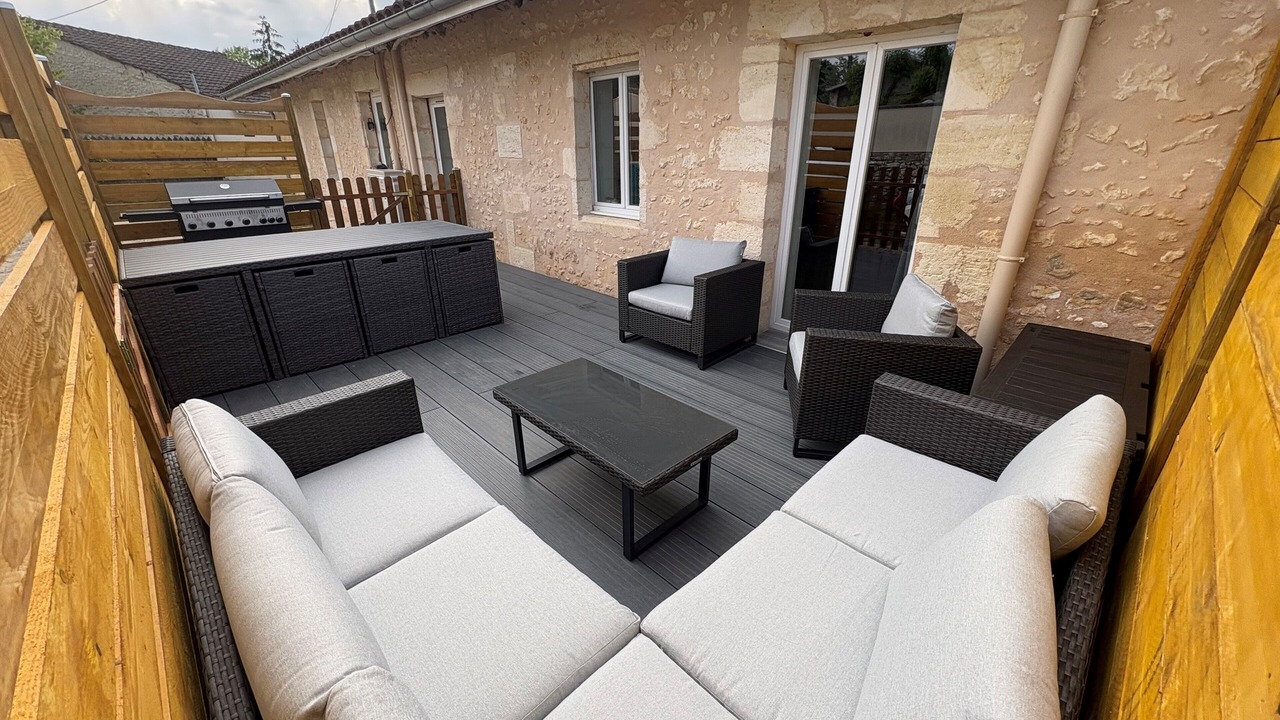 Photo of Patio Balcony in Saint-Laurent-de-Medoc