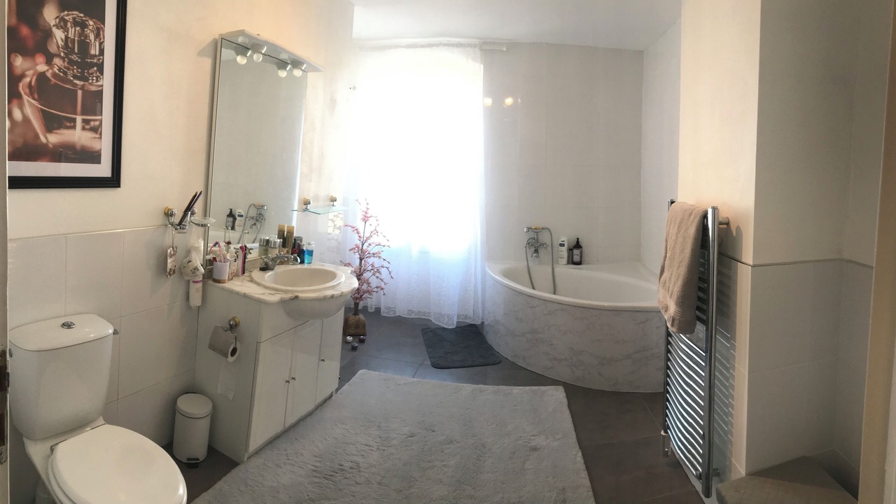 Photo of Bathroom in Mussidan