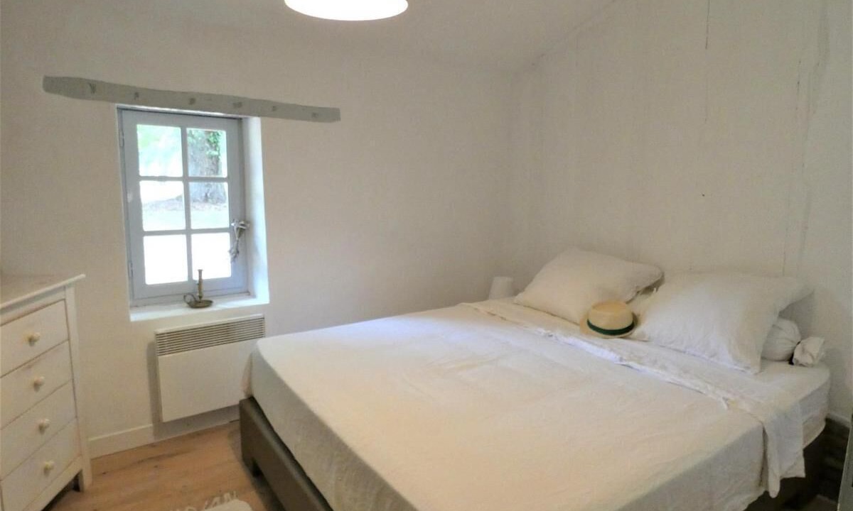 Photo of Bedroom in Commensacq