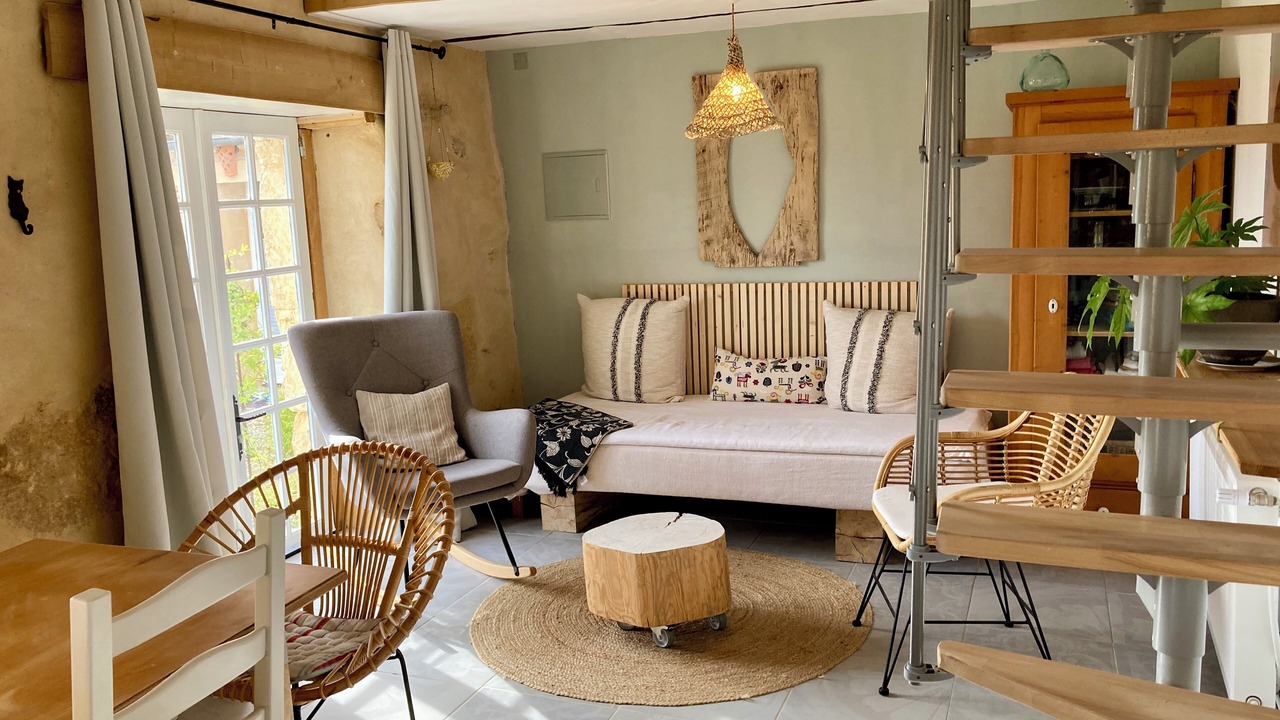 Photo of Livingroom in Savignac-de-Miremont