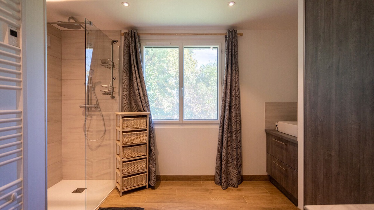 Photo of Bathroom in Monein