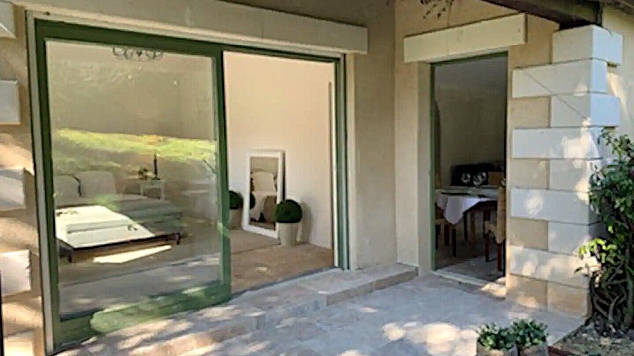 Photo of Patio Balcony in Bourrou