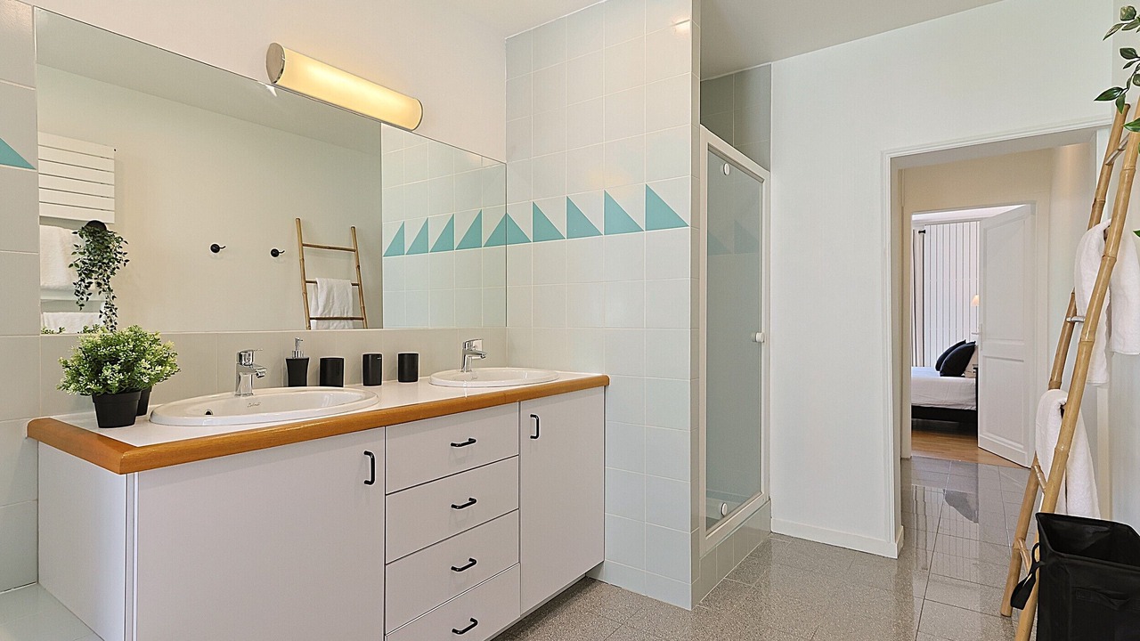 Photo of Bathroom in Perigueux