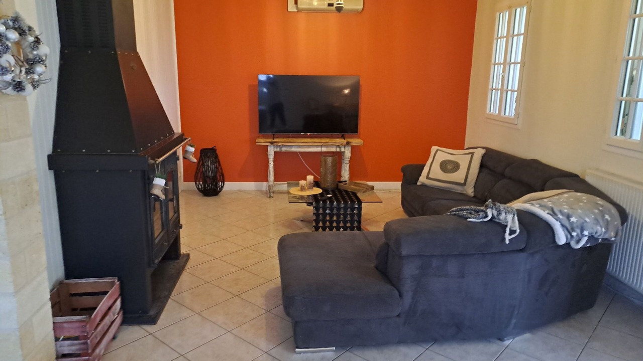 Photo of Livingroom in Montazeau