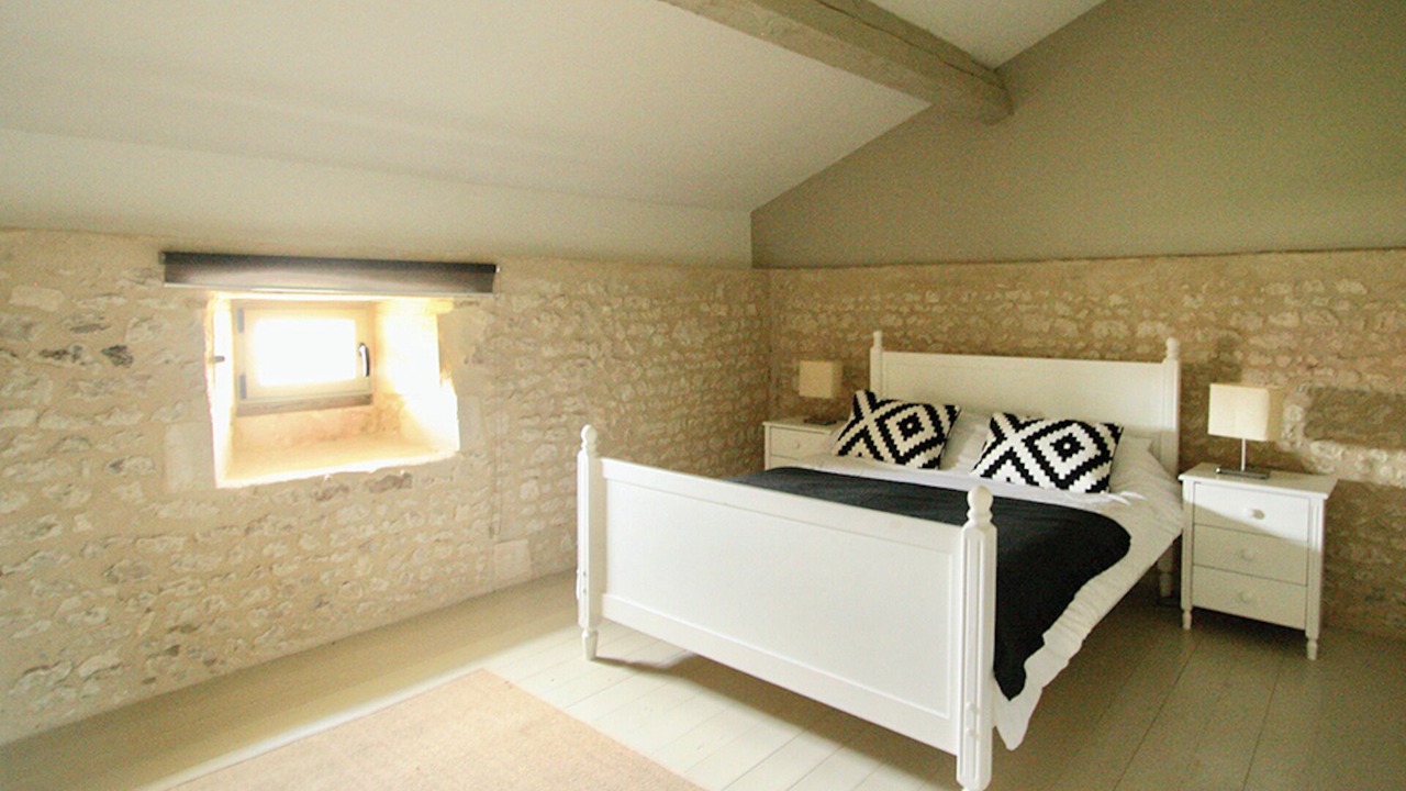 Photo of Bedroom in Reaux