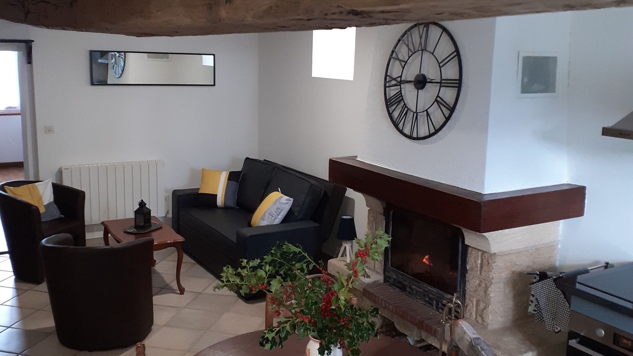 Photo of Livingroom in Azerables